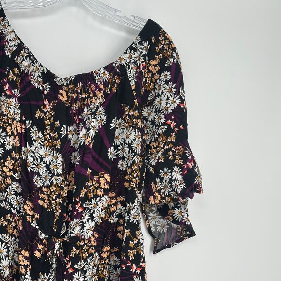 Express Womens Black Floral Romper Size M White Flowers Printed Boho Ruffle Chic - Picture 5 of 13